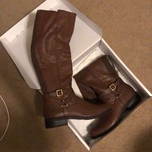 Brown boots